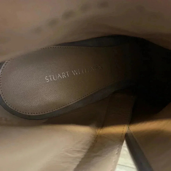 Stuart Weitzman Vienna Buckle Booties Sz 7 - Picture 7 of 7